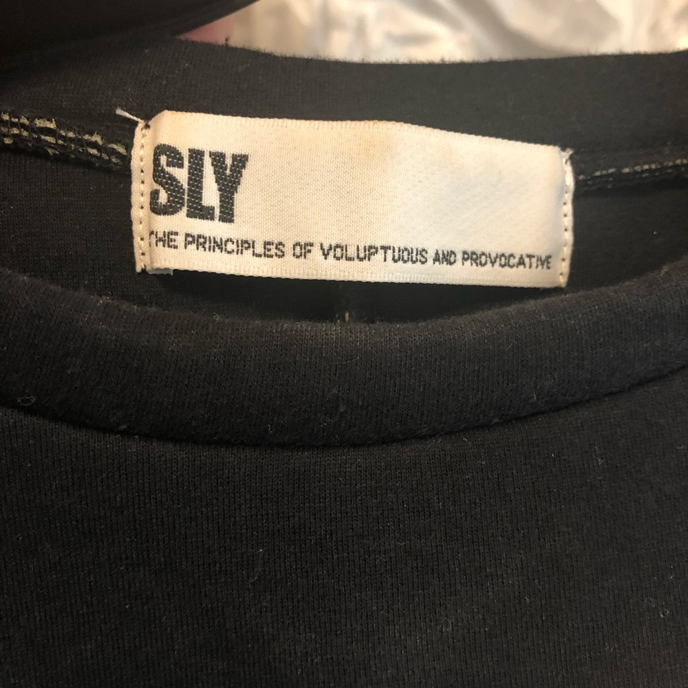 Cropped top - Picture 3 of 4